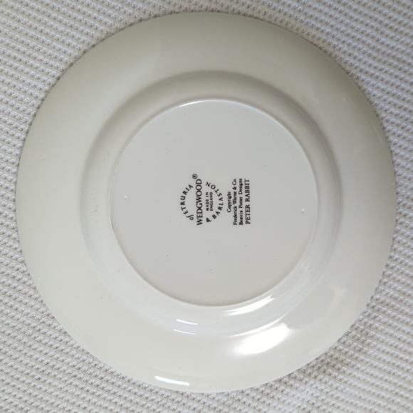 Vintage Peter Rabbit by Beatrix Potter Nursery Set by Wedgwood - 3 pieces - Picture 5 of 12